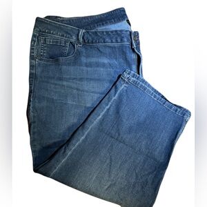 Venezia Stretch Straight Leg Capri